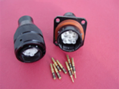 航空插頭的線(xiàn)簧插孔和普通插孔這兩個(gè)的區(qū)別是怎樣的？